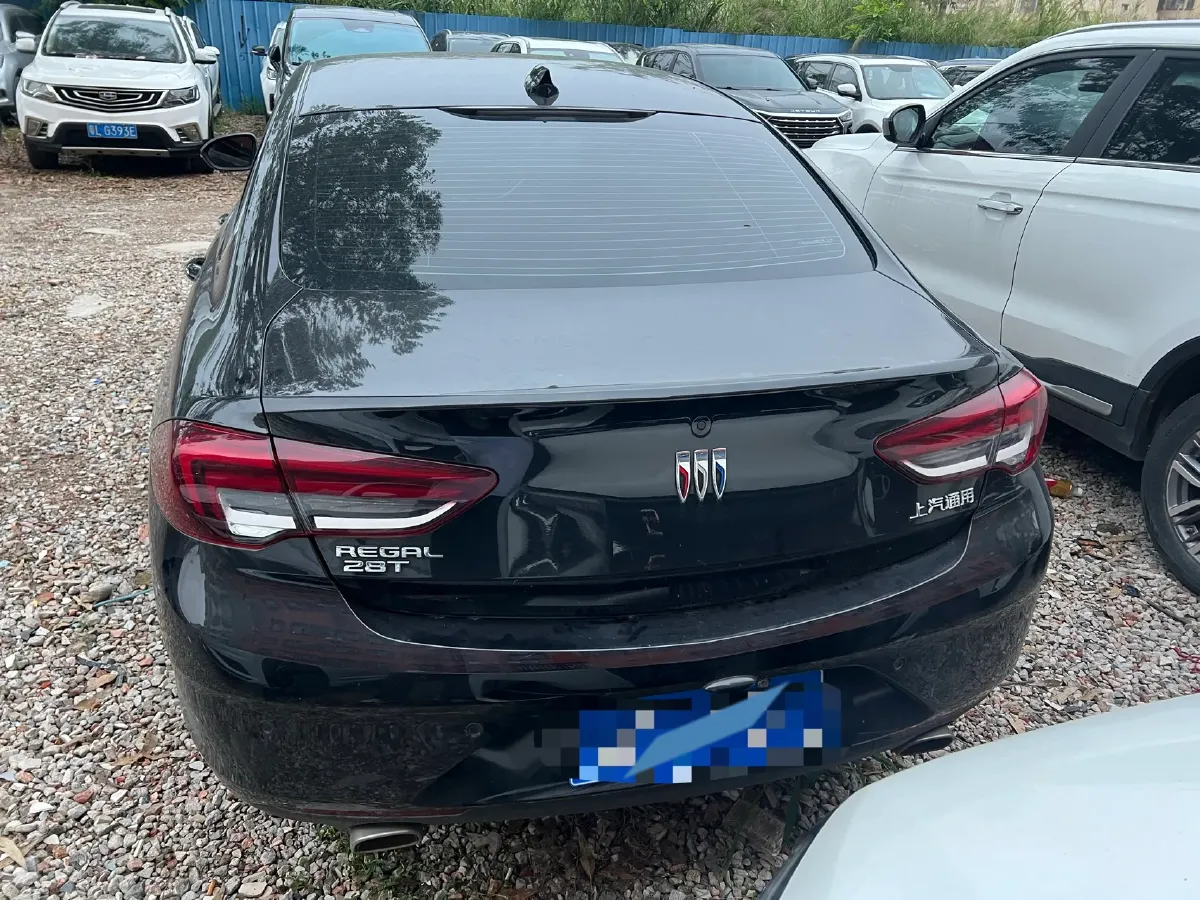 2023 Buick Regal 2.0T 237HP L4 9AT,autocango,china used car exporter,china ev exporter,chinese used car exporter,chinese used ev exporter