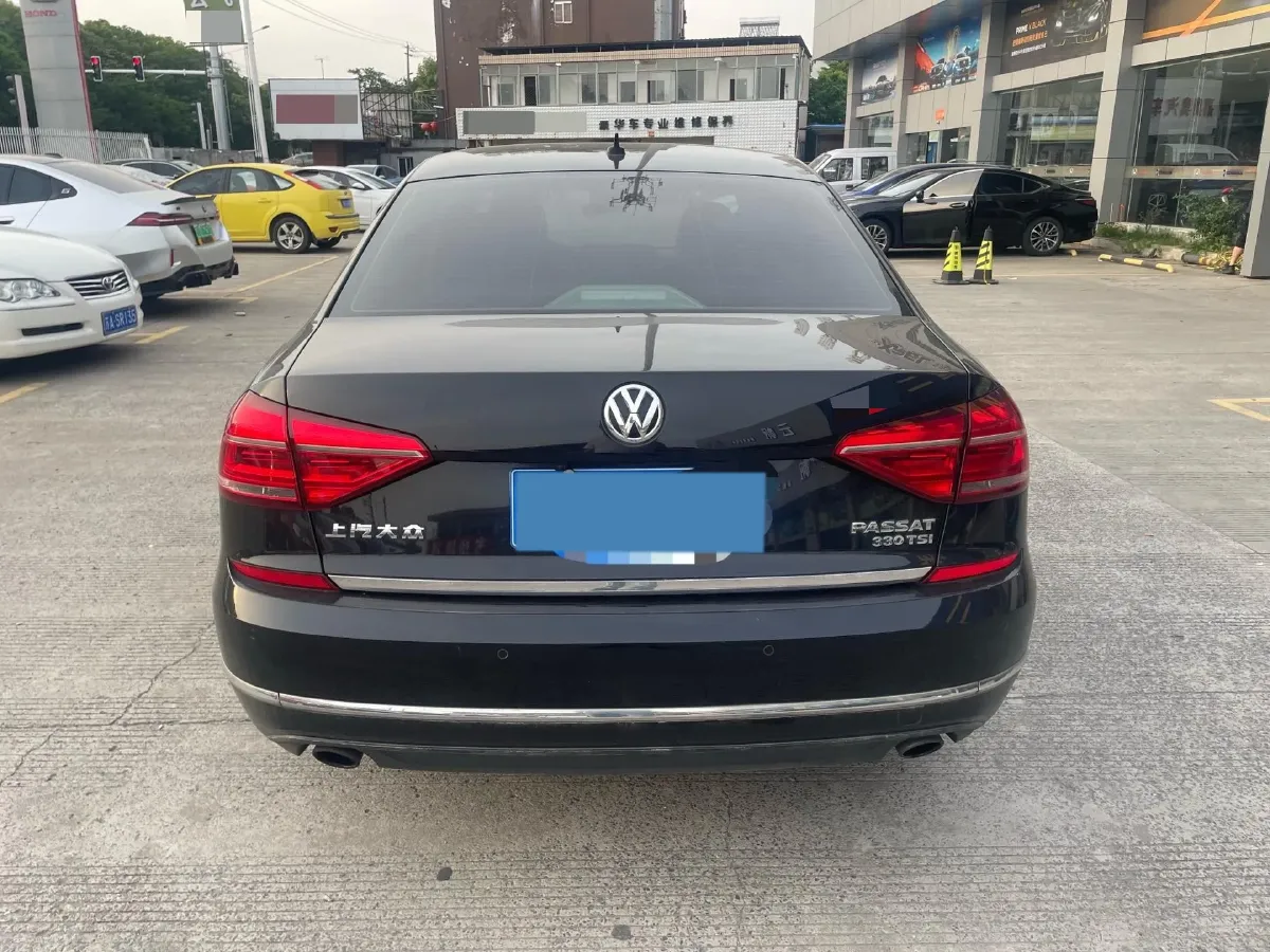 2017 Volkswagen Passat 1.8T 180HP L4 7DCT,autocango,china used car exporter,china ev exporter,chinese used car exporter,chinese used ev exporter