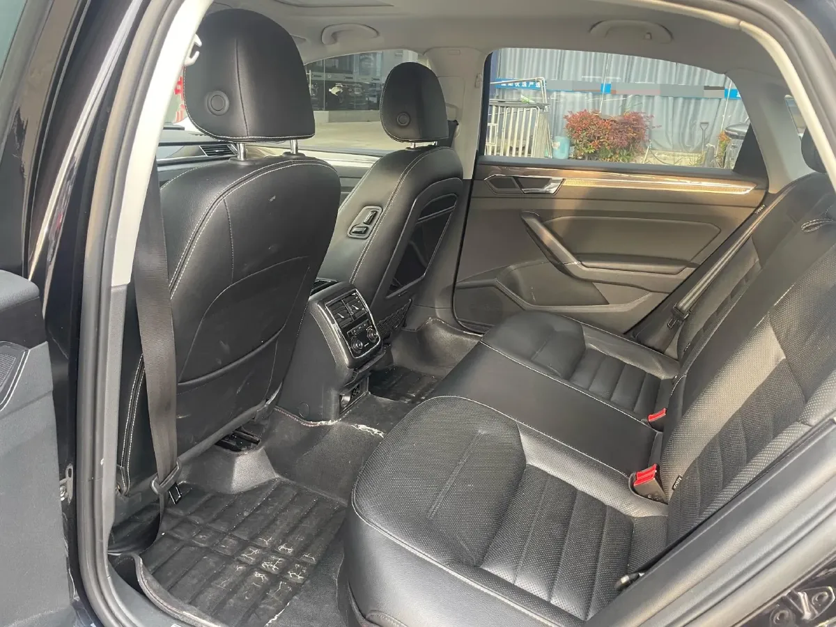 2017 Volkswagen Passat 1.8T 180HP L4 7DCT,autocango,china used car exporter,china ev exporter,chinese used car exporter,chinese used ev exporter