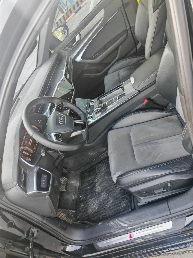 2021 Audi A6L 2.0T 224HP L4 7DCT,autocango,china used car exporter,china ev exporter,chinese used car exporter,chinese used ev exporter