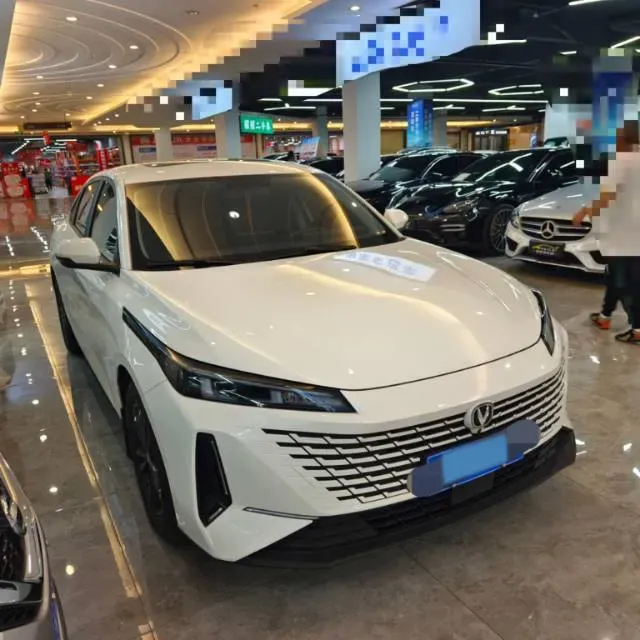 2023 ChangAn Lamore 1.5T 170HP L4 7DCT,autocango,china used car exporter,china ev exporter,chinese used car exporter,chinese used ev exporter