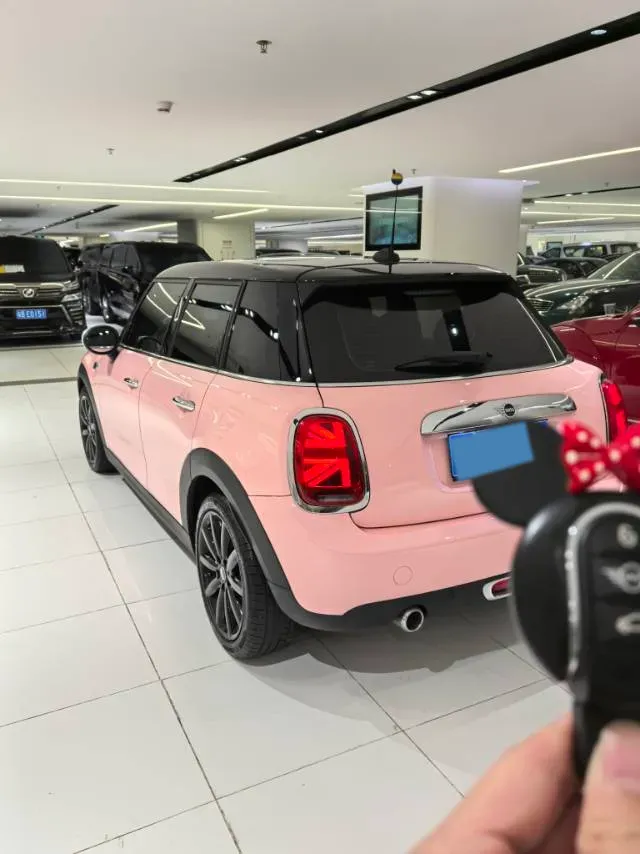 2020 MINI MINI 1.5T 136HP L3 7DCT,autocango,china used car exporter,china ev exporter,chinese used car exporter,chinese used ev exporter
