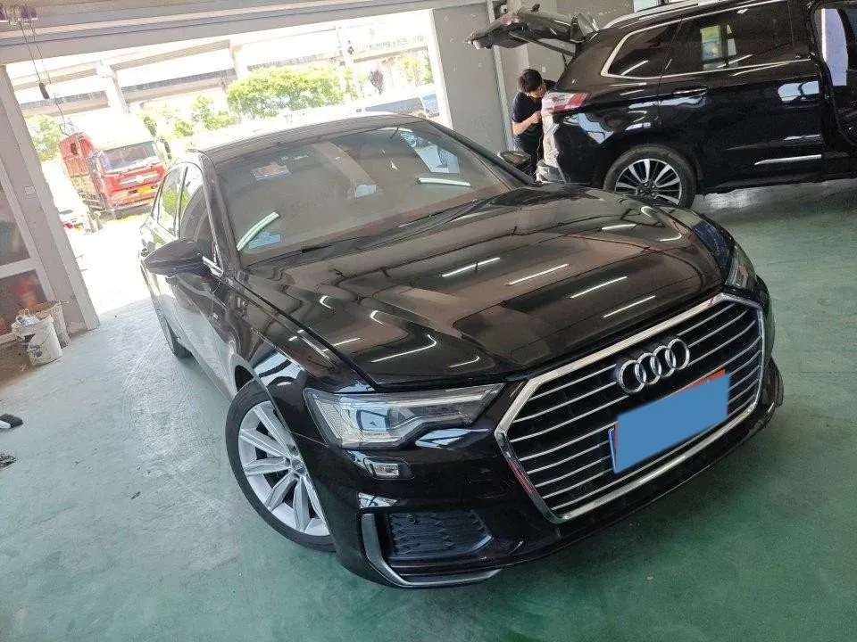 2021 Audi A6L 2.0T 224HP L4 7DCT,autocango,china used car exporter,china ev exporter,chinese used car exporter,chinese used ev exporter