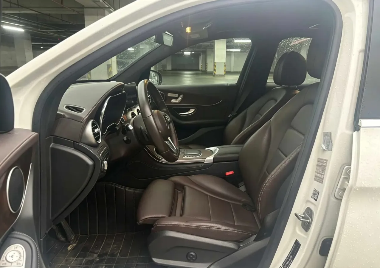 2020 Mercedes-Benz GLC Class 2.0T 258HP L4 9AT,autocango,china used car exporter,china ev exporter,chinese used car exporter,chinese used ev exporter