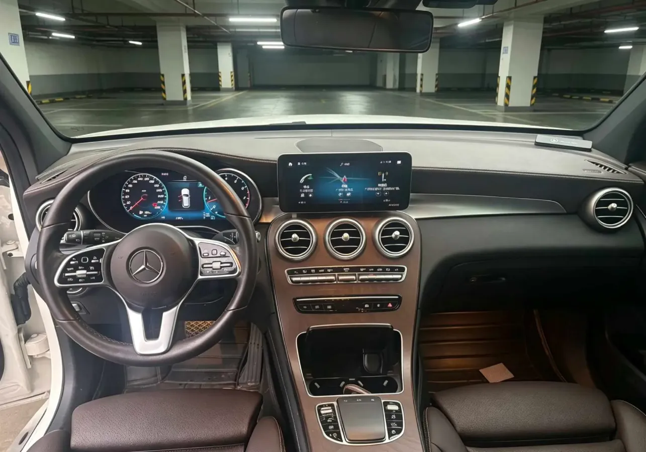 2020 Mercedes-Benz GLC Class 2.0T 258HP L4 9AT,autocango,china used car exporter,china ev exporter,chinese used car exporter,chinese used ev exporter