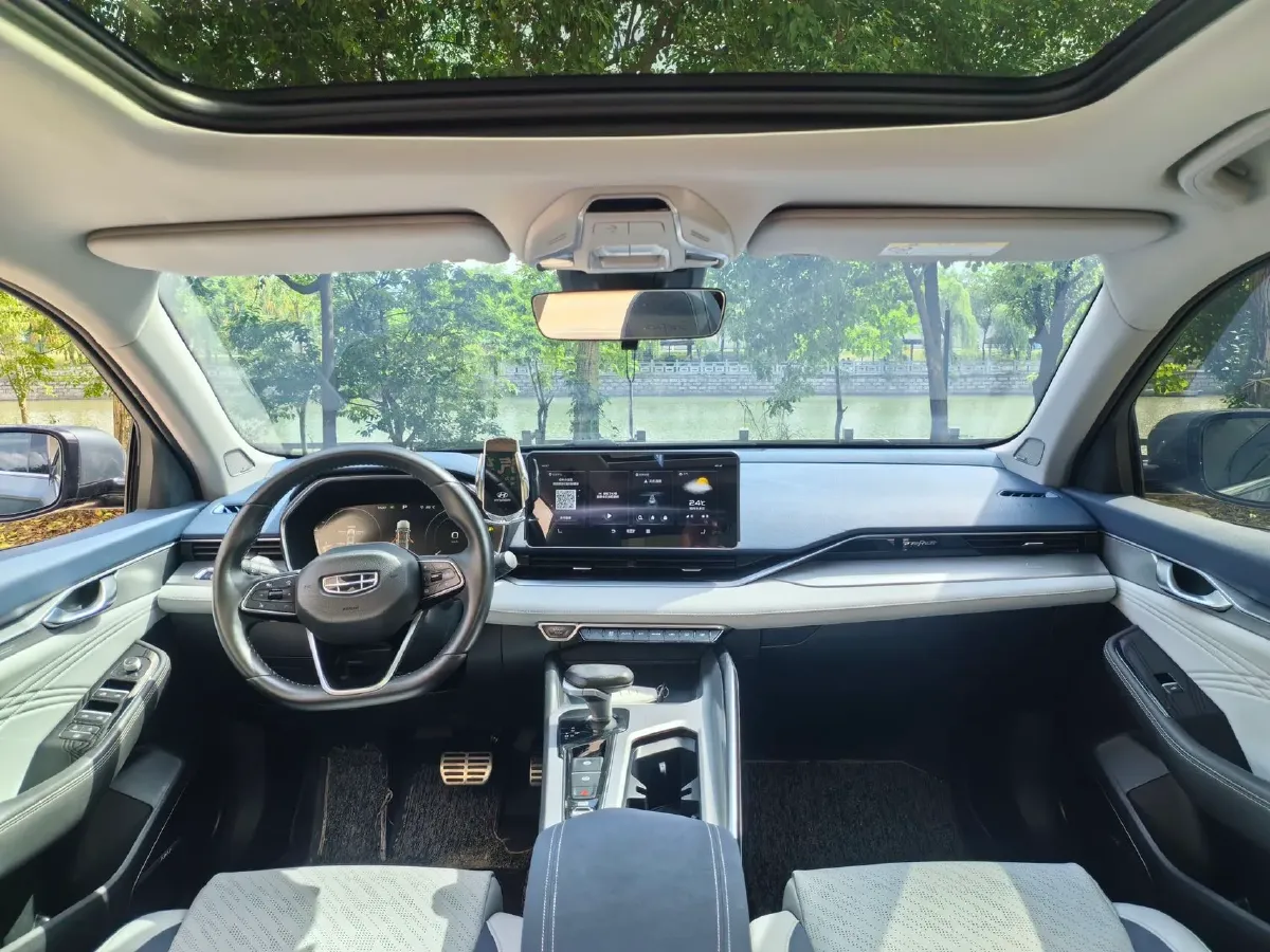 2021 Geely Preface 2.0T 190HP L4 7DCT,autocango,china used car exporter,china ev exporter,chinese used car exporter,chinese used ev exporter