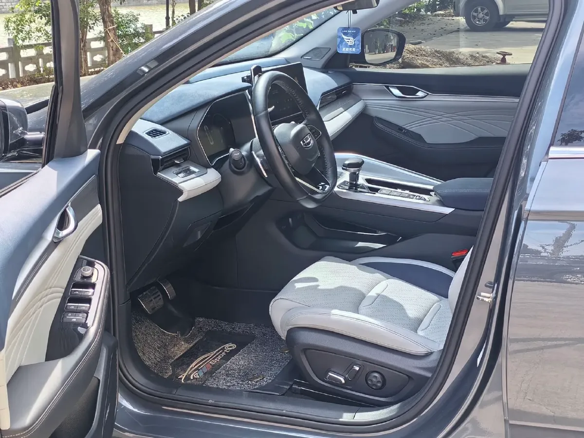 2021 Geely Preface 2.0T 190HP L4 7DCT,autocango,china used car exporter,china ev exporter,chinese used car exporter,chinese used ev exporter