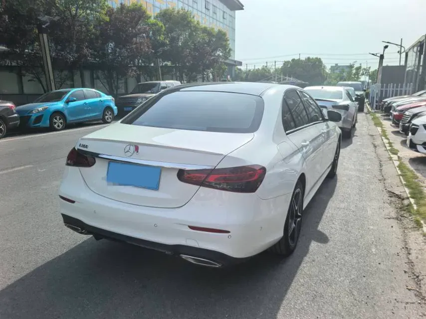2022 Mercedes-Benz E Class 2.0T 197HP L4 9AT,autocango,china used car exporter,china ev exporter,chinese used car exporter,chinese used ev exporter