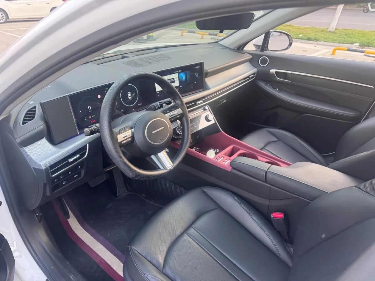 2024 Hyundai Sonata 1.5T 170HP L4 8AT,autocango,china used car exporter,china ev exporter,chinese used car exporter,chinese used ev exporter