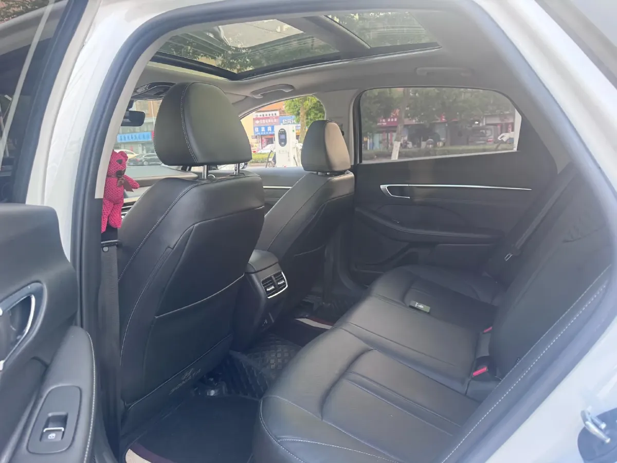 2024 Hyundai Sonata 1.5T 170HP L4 8AT,autocango,china used car exporter,china ev exporter,chinese used car exporter,chinese used ev exporter