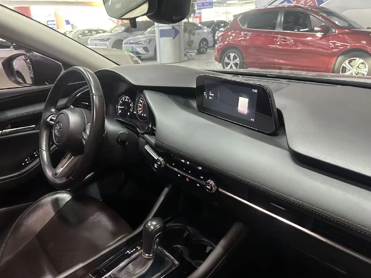 2021 Mazda 3 Axela 2.0L 158HP L4 6AT,autocango,china used car exporter,china ev exporter,chinese used car exporter,chinese used ev exporter