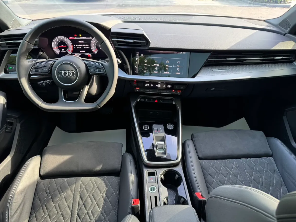2023 Audi A3 1.4T 150HP L4 7DCT,autocango,china used car exporter,china ev exporter,chinese used car exporter,chinese used ev exporter