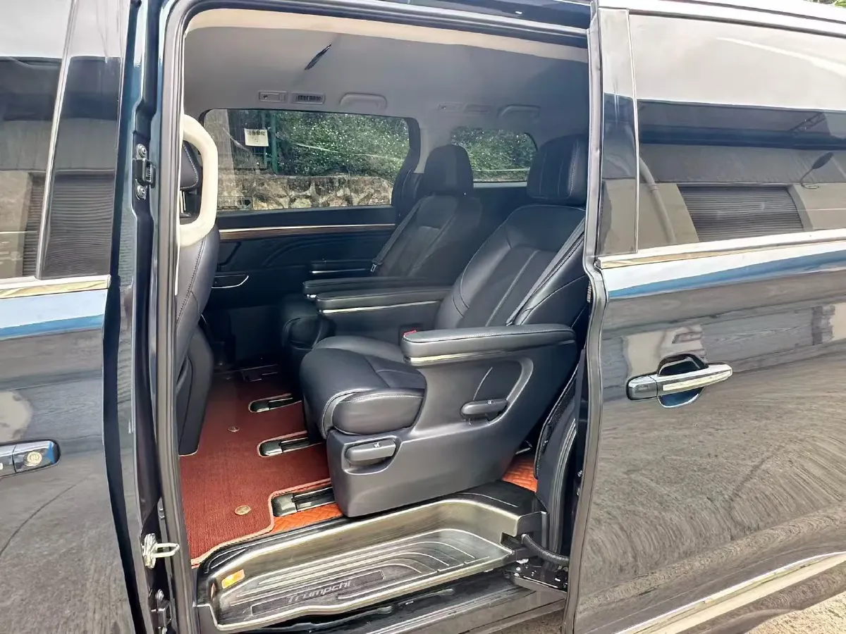 2021 GAC Trumpchi M8 2.0T 252HP L4 8AT,autocango,china used car exporter,china ev exporter,chinese used car exporter,chinese used ev exporter