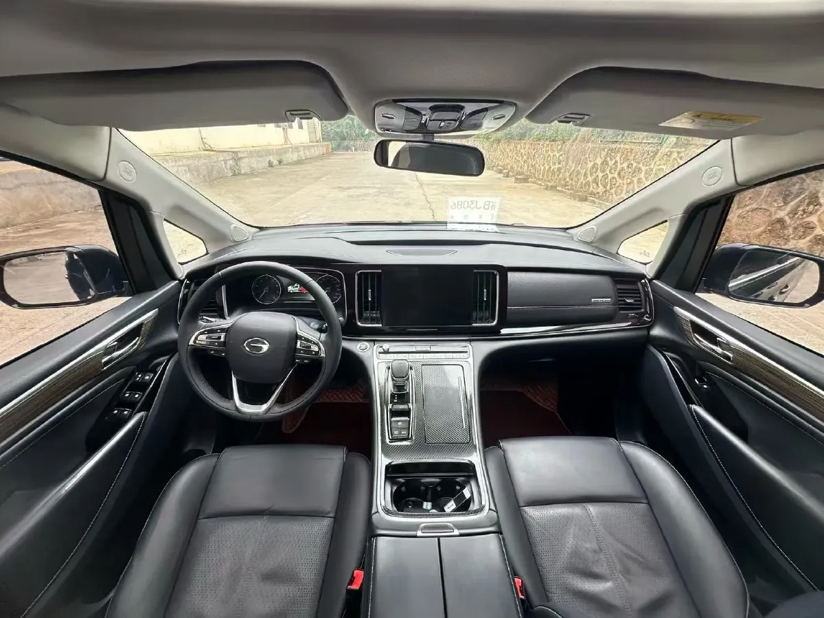 2021 GAC Trumpchi M8 2.0T 252HP L4 8AT,autocango,china used car exporter,china ev exporter,chinese used car exporter,chinese used ev exporter