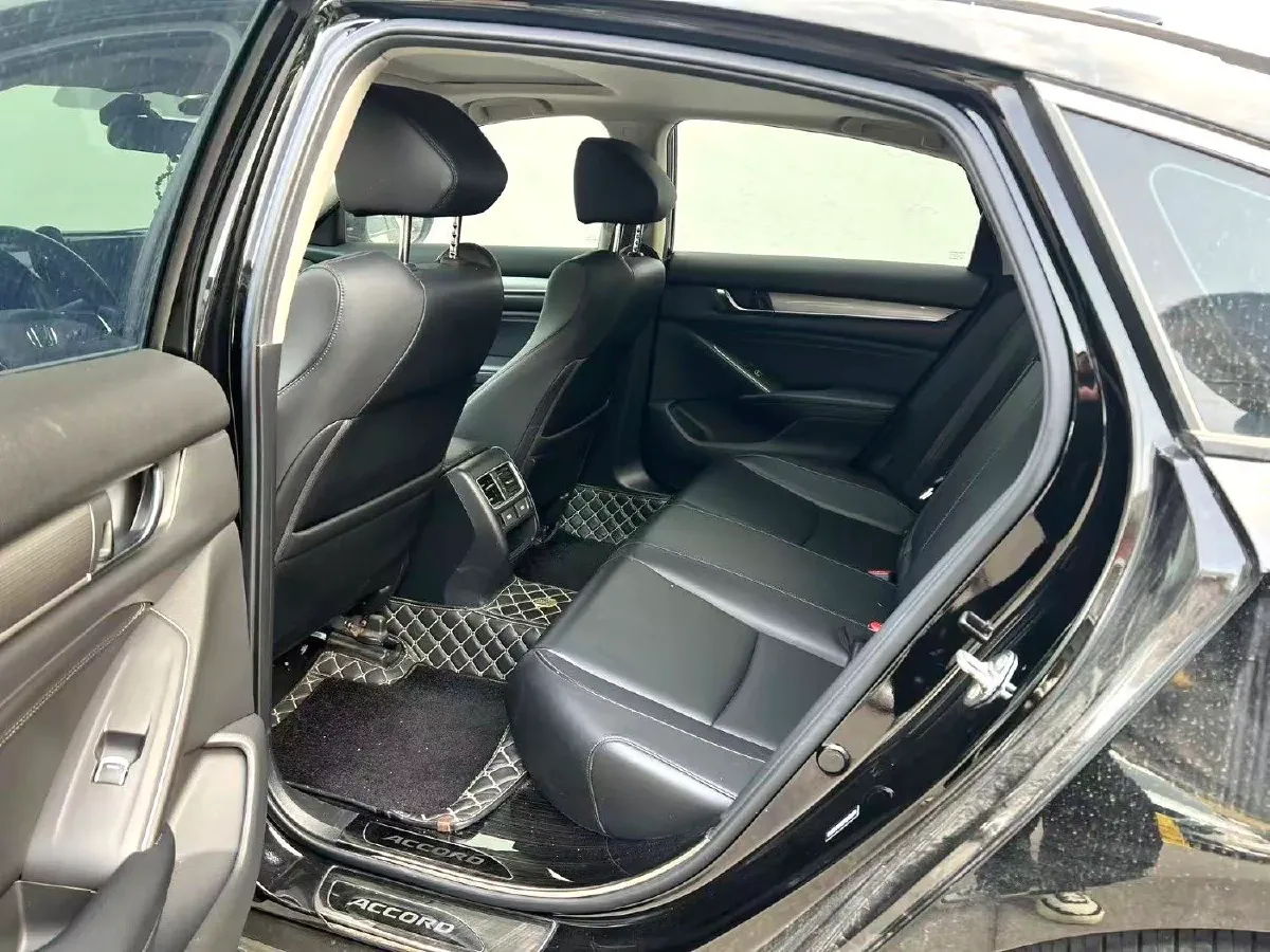 2022 Honda Accord 1.5T 194HP L4 CVT,autocango,china used car exporter,china ev exporter,chinese used car exporter,chinese used ev exporter