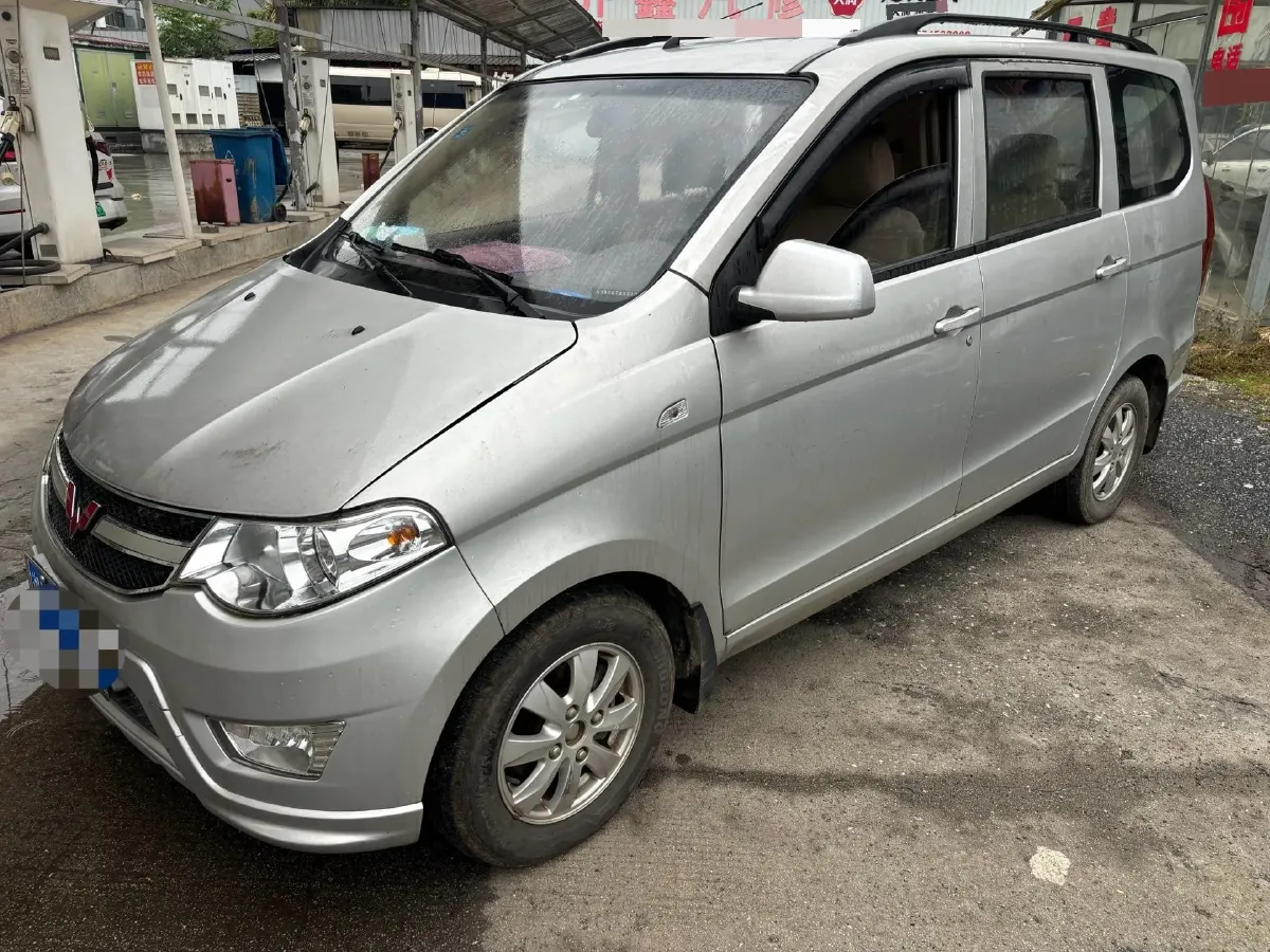 2015 WuLing HongGuang 1.5L 112HP L4 5MT,autocango,china used car exporter,china ev exporter,chinese used car exporter,chinese used ev exporter