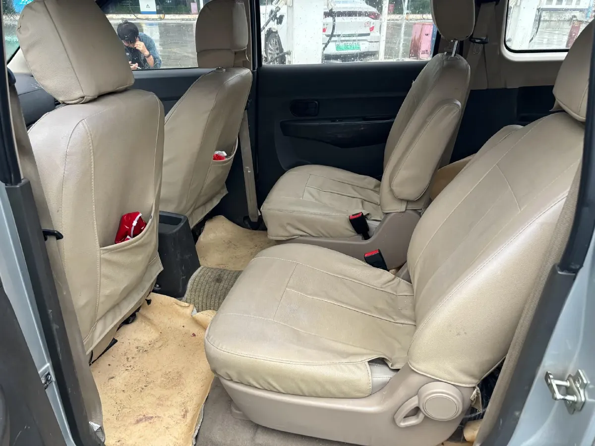 2015 WuLing HongGuang 1.5L 112HP L4 5MT,autocango,china used car exporter,china ev exporter,chinese used car exporter,chinese used ev exporter