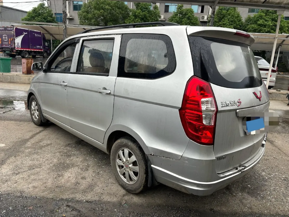 2015 WuLing HongGuang 1.5L 112HP L4 5MT,autocango,china used car exporter,china ev exporter,chinese used car exporter,chinese used ev exporter