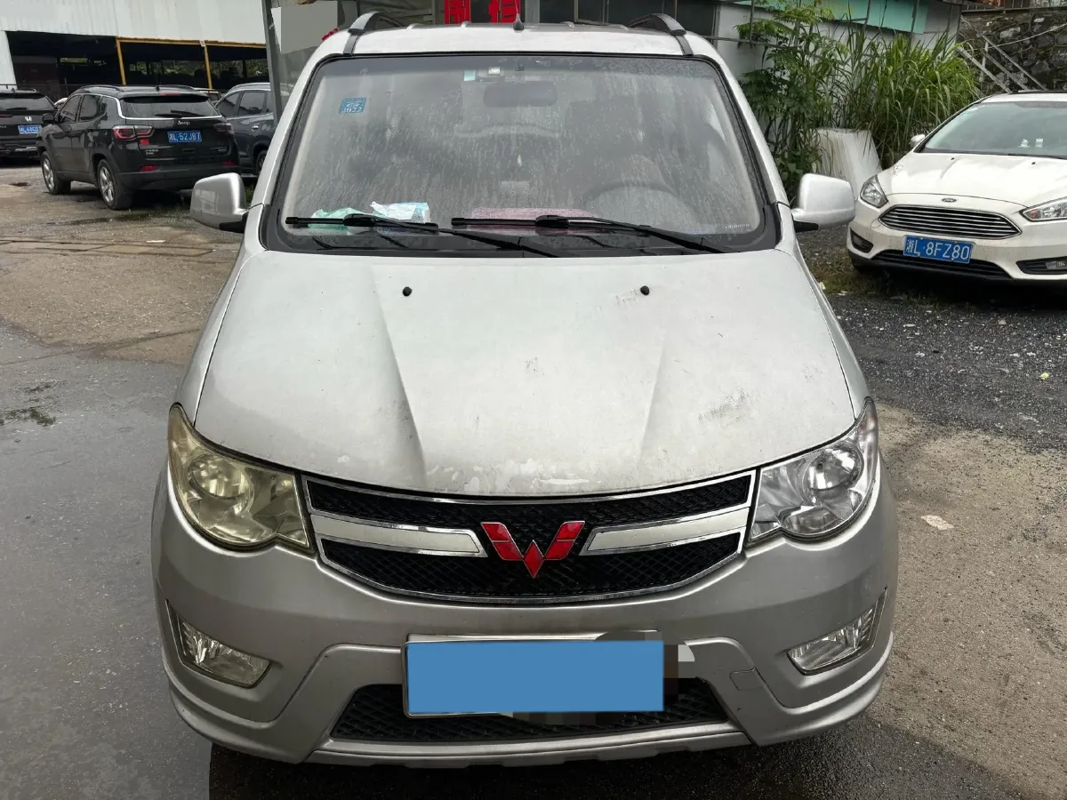2015 WuLing HongGuang 1.5L 112HP L4 5MT,autocango,china used car exporter,china ev exporter,chinese used car exporter,chinese used ev exporter
