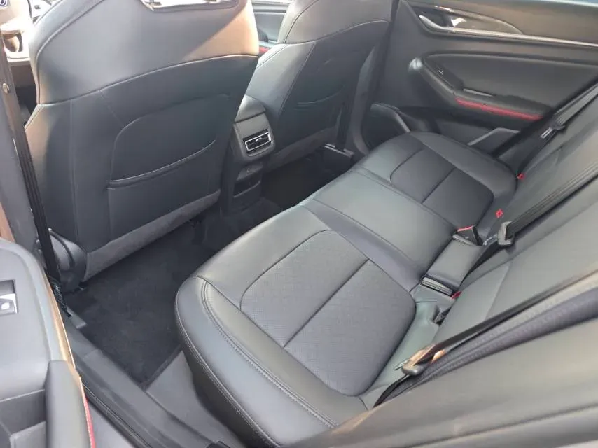 2021 ChangAn Eado 1.6L 128HP L4 CVT,autocango,china used car exporter,china ev exporter,chinese used car exporter,chinese used ev exporter