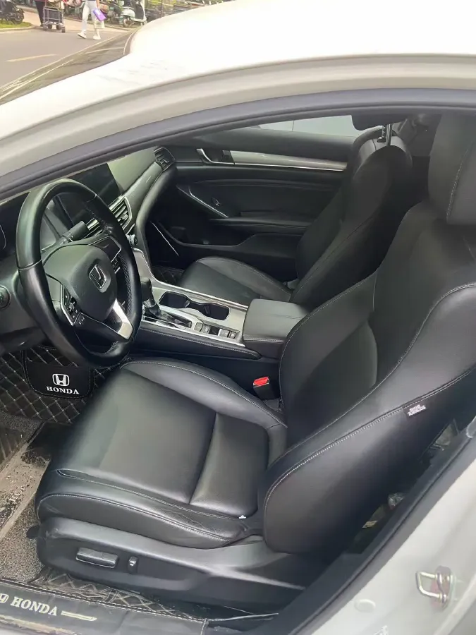 2022 Honda Accord 1.5T 194HP L4 CVT,autocango,china used car exporter,china ev exporter,chinese used car exporter,chinese used ev exporter