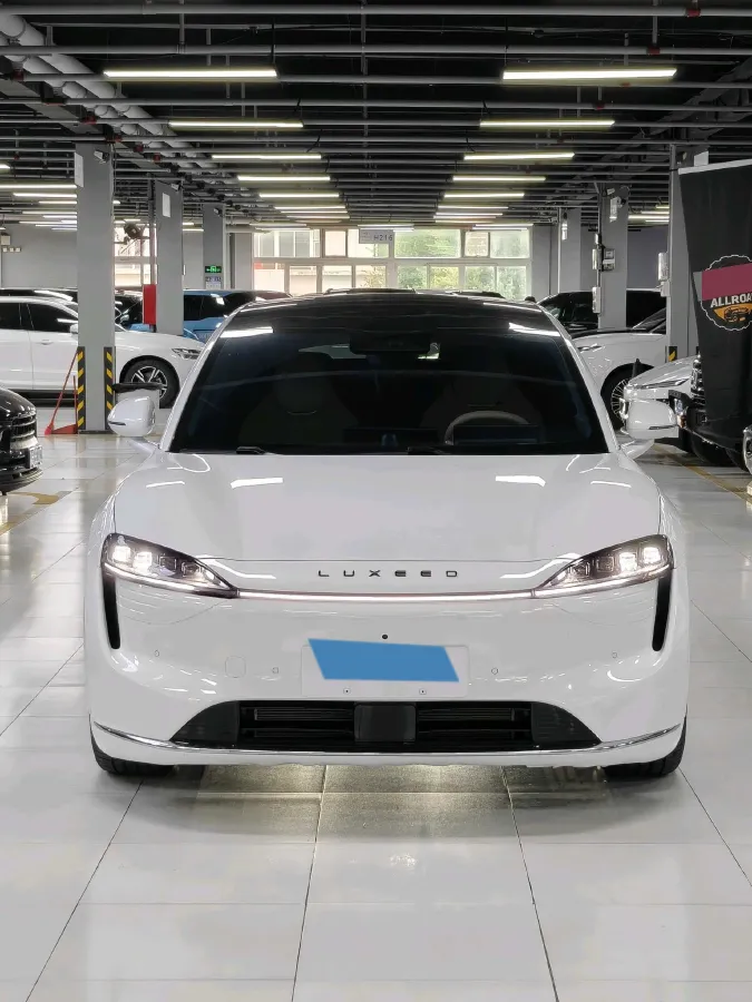 2025 Luxeed R7 REEV 156HP REEV 37KWH,autocango,china used car exporter,china ev exporter,chinese used car exporter,chinese used ev exporter