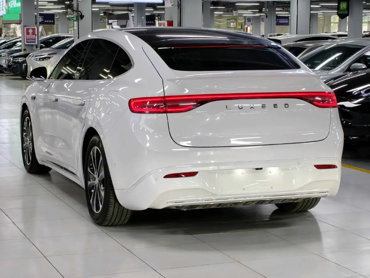 2025 Luxeed R7 REEV 156HP REEV 37KWH,autocango,china used car exporter,china ev exporter,chinese used car exporter,chinese used ev exporter