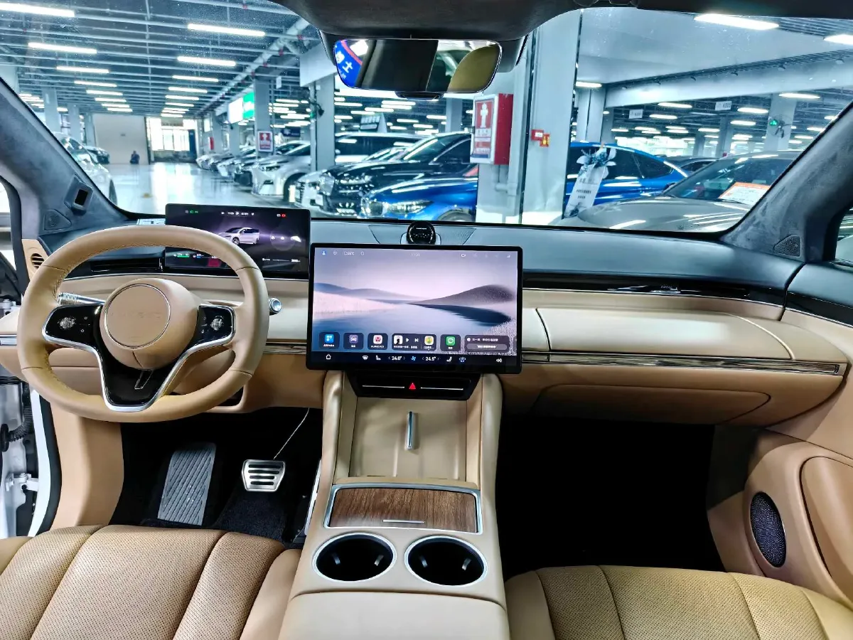 2025 Luxeed R7 REEV 156HP REEV 37KWH,autocango,china used car exporter,china ev exporter,chinese used car exporter,chinese used ev exporter