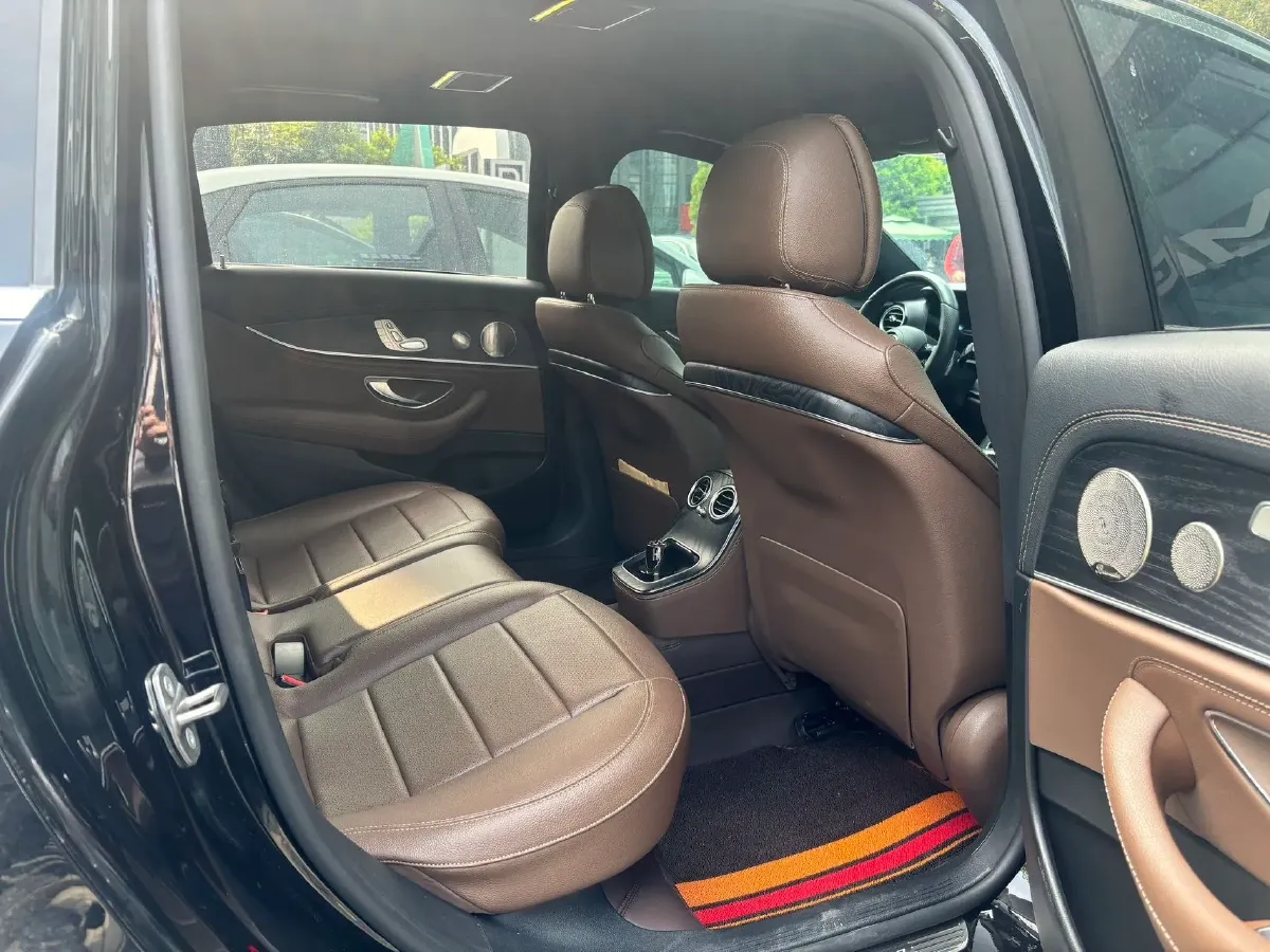 2021 Mercedes-Benz E Class 2.0T 258HP L4 9AT,autocango,china used car exporter,china ev exporter,chinese used car exporter,chinese used ev exporter