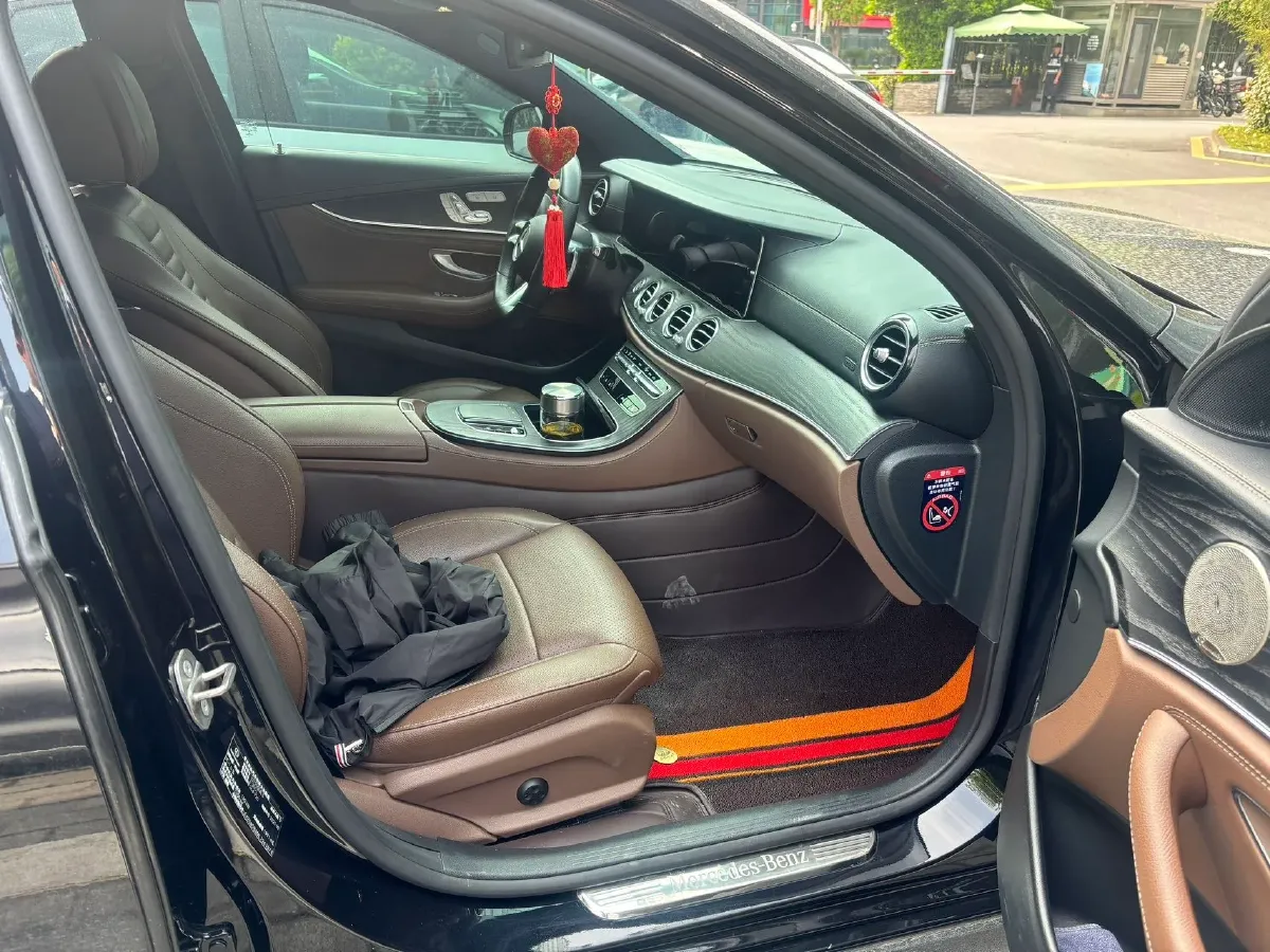 2021 Mercedes-Benz E Class 2.0T 258HP L4 9AT,autocango,china used car exporter,china ev exporter,chinese used car exporter,chinese used ev exporter