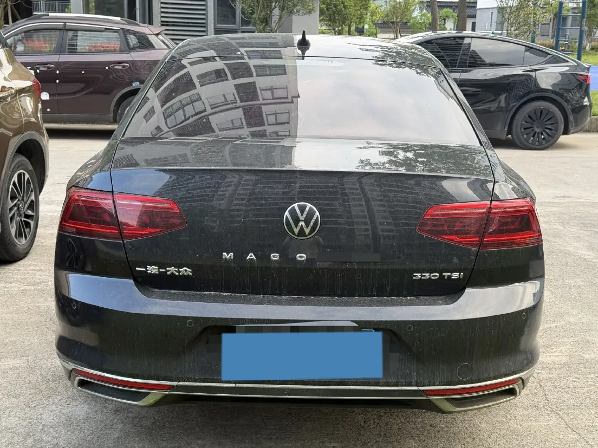 2020 Volkswagen Magotan 2.0T 186HP L4 7DCT,autocango,china used car exporter,china ev exporter,chinese used car exporter,chinese used ev exporter