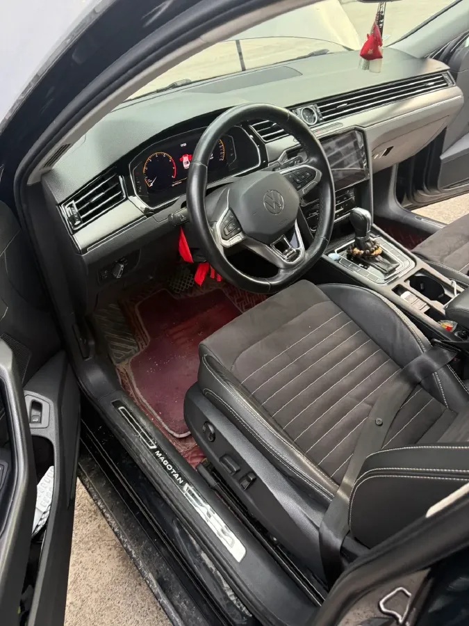 2020 Volkswagen Magotan 2.0T 186HP L4 7DCT,autocango,china used car exporter,china ev exporter,chinese used car exporter,chinese used ev exporter