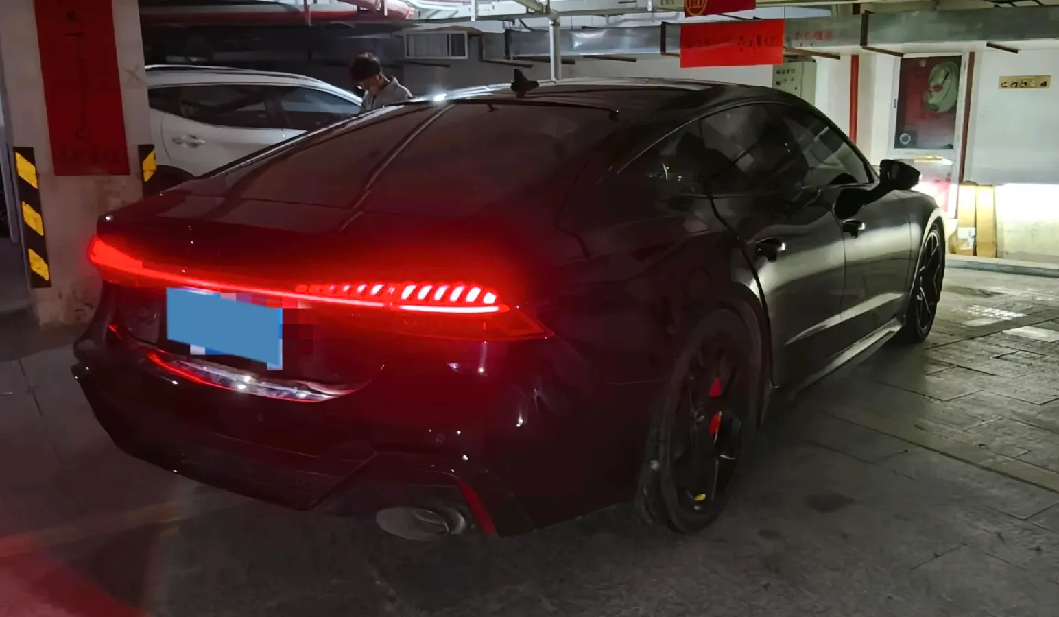 2023 Audi A7 2.0T 265HP L4 7DCT,autocango,china used car exporter,china ev exporter,chinese used car exporter,chinese used ev exporter