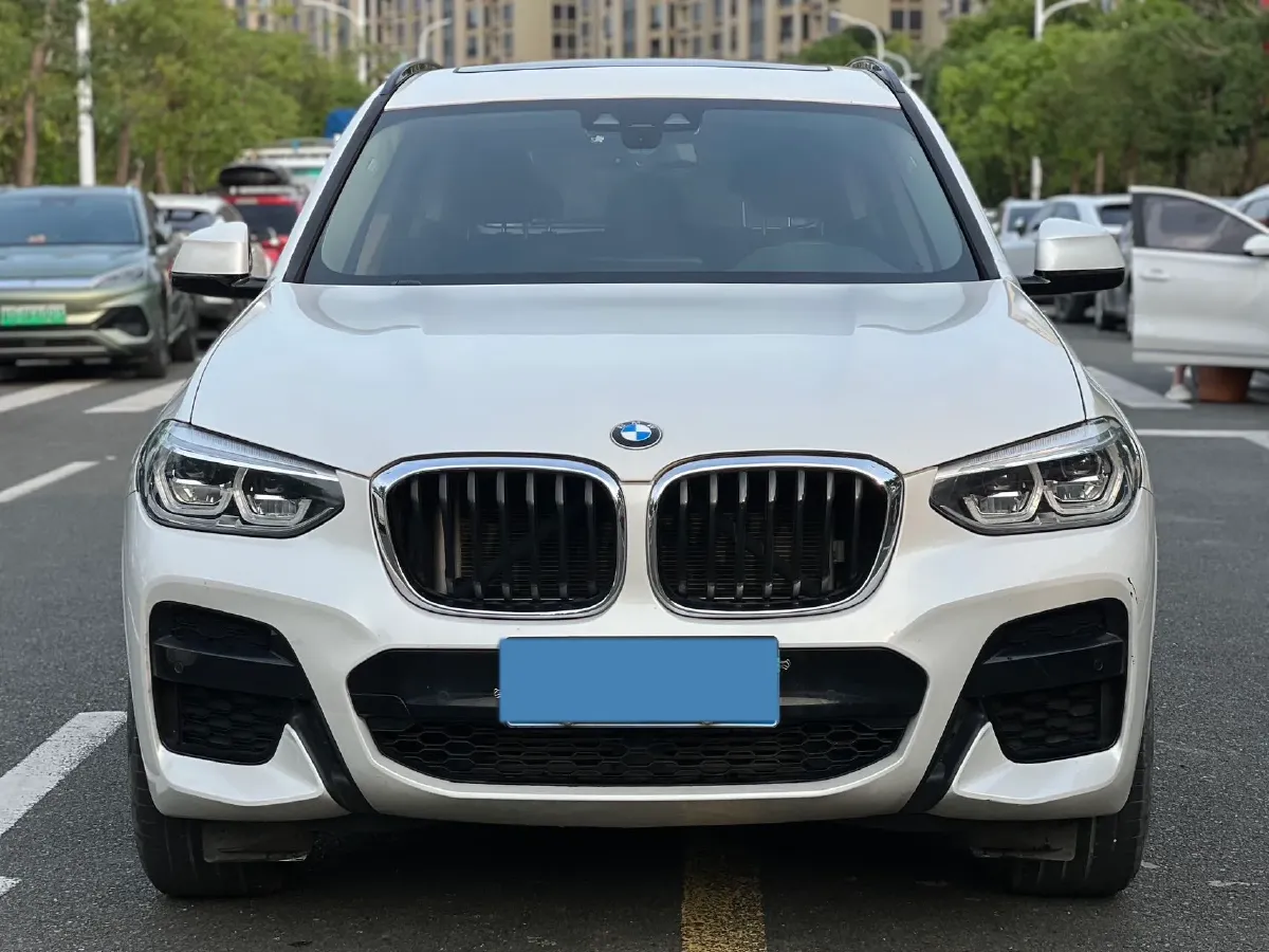 2021 BMW X3 2.0T 184HP L4 8AT,autocango,china used car exporter,china ev exporter,chinese used car exporter,chinese used ev exporter