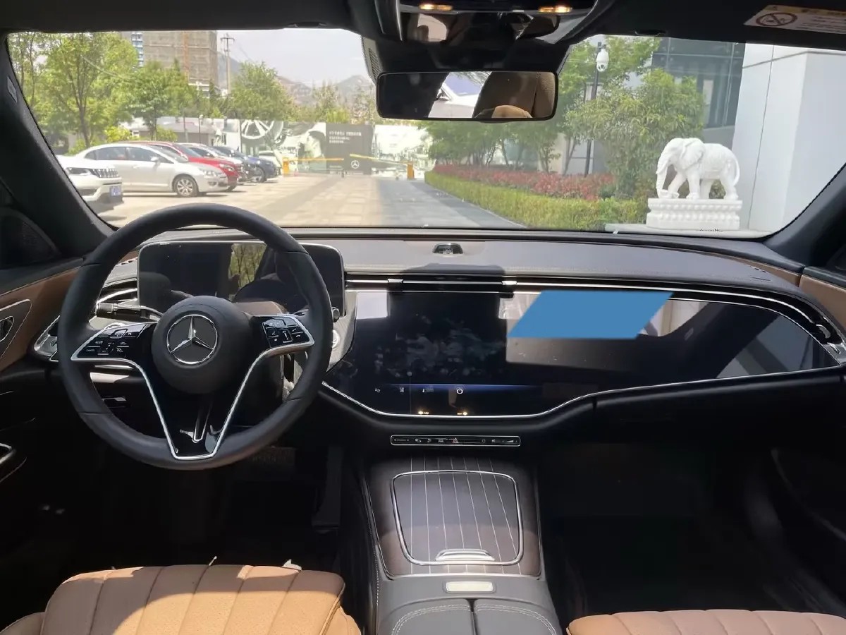 2024 Mercedes-Benz E Class 2.0T 204HP L4 9AT PHEV 25.4KWH,autocango,china used car exporter,china ev exporter,chinese used car exporter,chinese used ev exporter