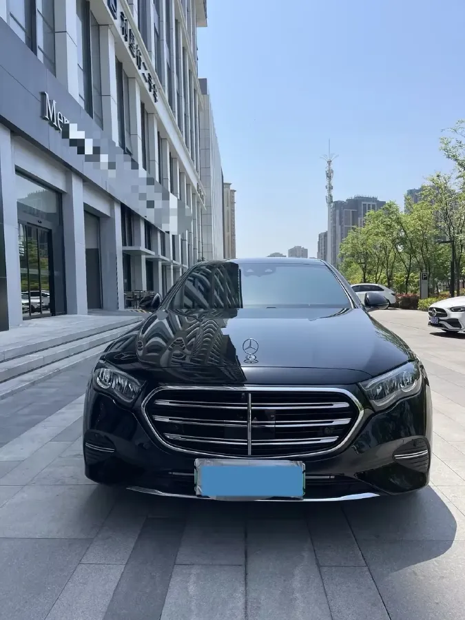 2024 Mercedes-Benz E Class 2.0T 204HP L4 9AT PHEV 25.4KWH,autocango,china used car exporter,china ev exporter,chinese used car exporter,chinese used ev exporter