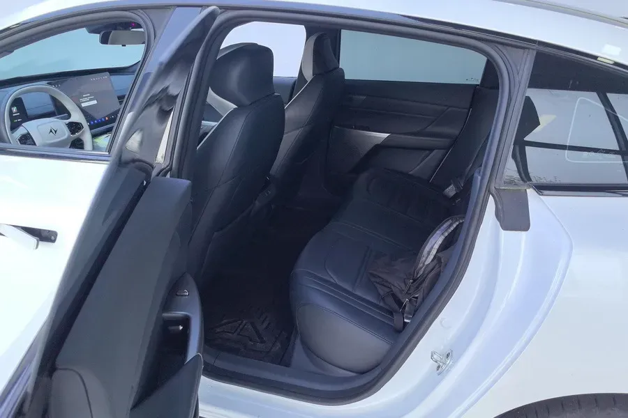 2024 DongFeng eπ eπ007 BEV 56.83KWH,autocango,china used car exporter,china ev exporter,chinese used car exporter,chinese used ev exporter