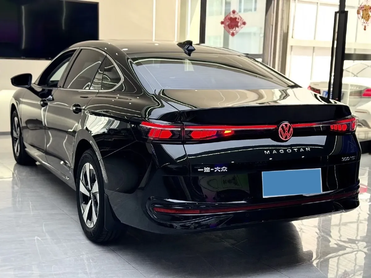 2024 Volkswagen Magotan 1.5T 160HP L4 7DCT,autocango,china used car exporter,china ev exporter,chinese used car exporter,chinese used ev exporter