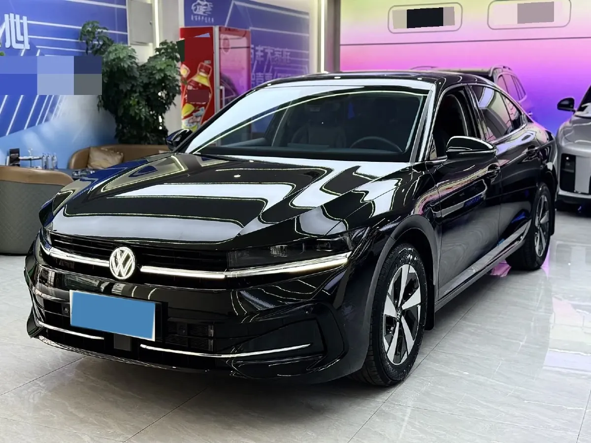 2024 Volkswagen Magotan 1.5T 160HP L4 7DCT,autocango,china used car exporter,china ev exporter,chinese used car exporter,chinese used ev exporter