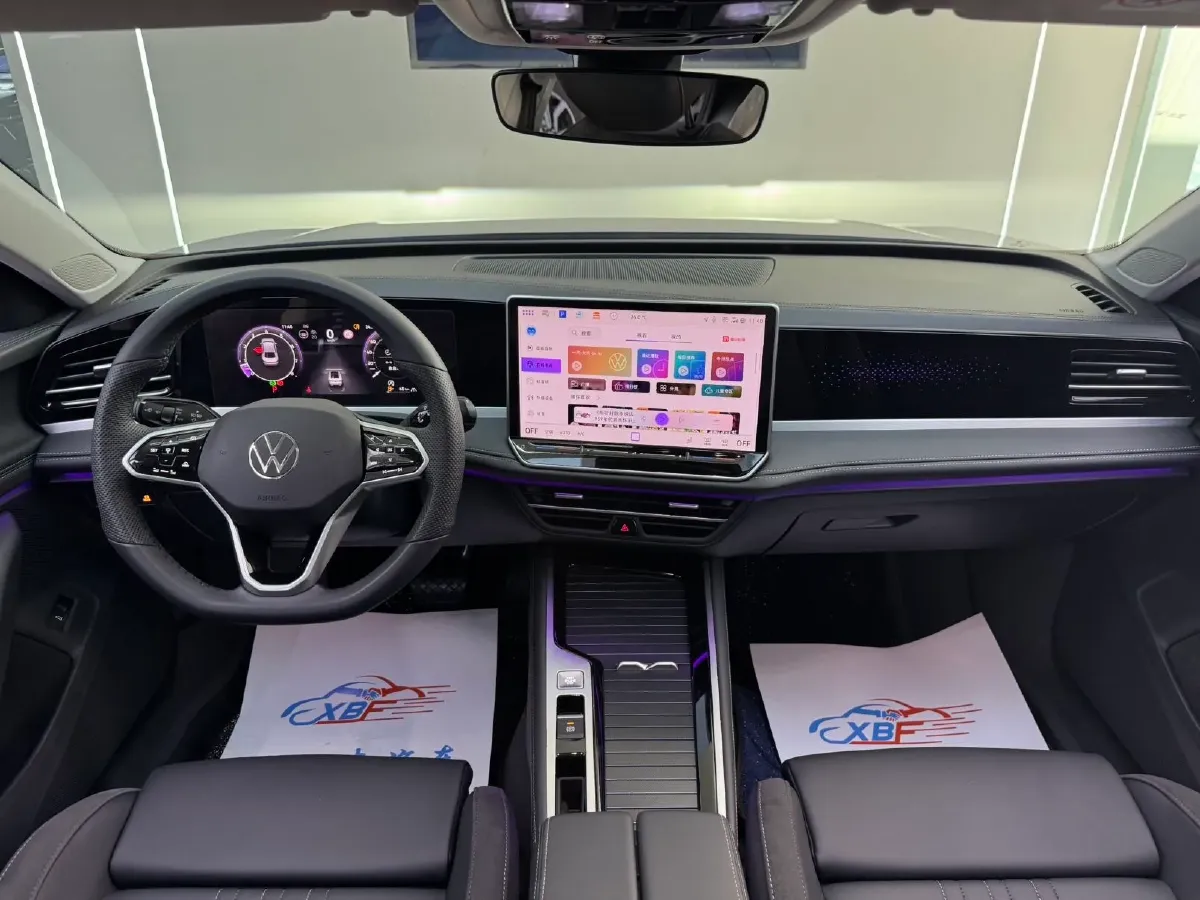 2024 Volkswagen Magotan 1.5T 160HP L4 7DCT,autocango,china used car exporter,china ev exporter,chinese used car exporter,chinese used ev exporter