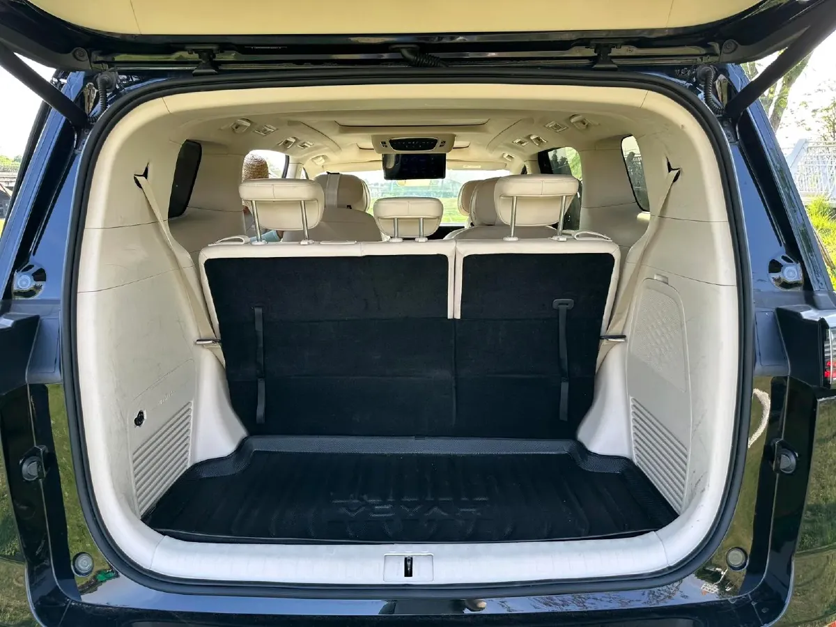 2022 Voyah Dream 1.5T 136HP L4 PHEV 25.57KWH,autocango,china used car exporter,china ev exporter,chinese used car exporter,chinese used ev exporter