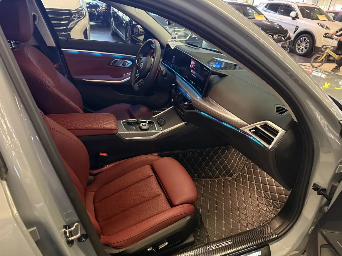 2025 BMW 3 Series 2.0T 245HP L4 8AT,autocango,china used car exporter,china ev exporter,chinese used car exporter,chinese used ev exporter