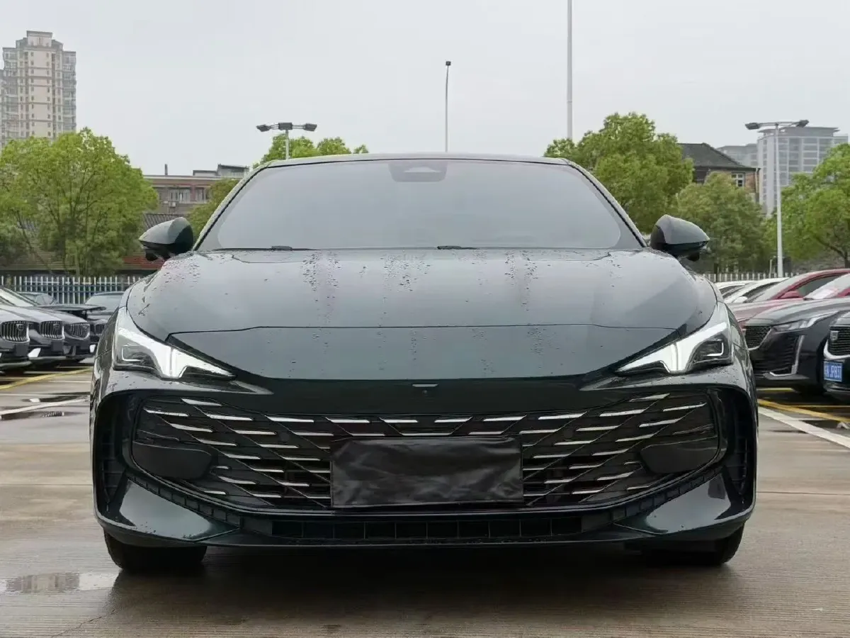 2023 MG 7 2.0T 261HP L4 9AT,autocango,china used car exporter,china ev exporter,chinese used car exporter,chinese used ev exporter