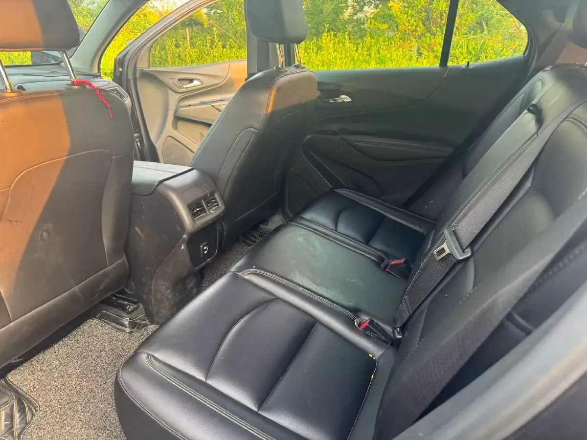 2021 Chevrolet Equinox 1.5T 169HP L4 6AT,autocango,china used car exporter,china ev exporter,chinese used car exporter,chinese used ev exporter