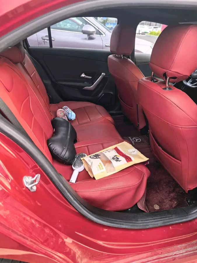 2021 Mercedes-Benz A Class 1.3T 163HP L4 7DCT,autocango,china used car exporter,china ev exporter,chinese used car exporter,chinese used ev exporter
