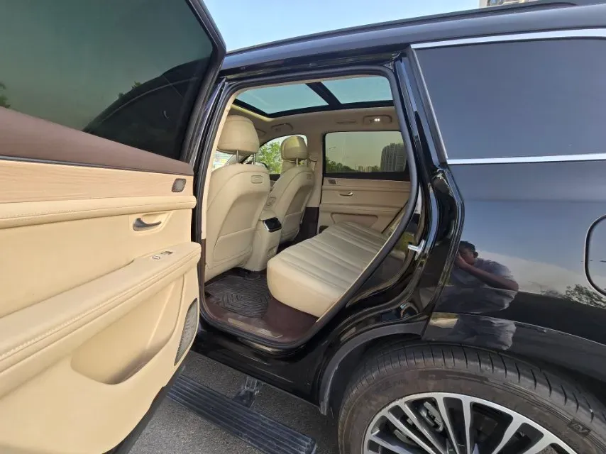 2024 AITO AITO M7 1.5T 152HP L4 REEV 42KWH,autocango,china used car exporter,china ev exporter,chinese used car exporter,chinese used ev exporter