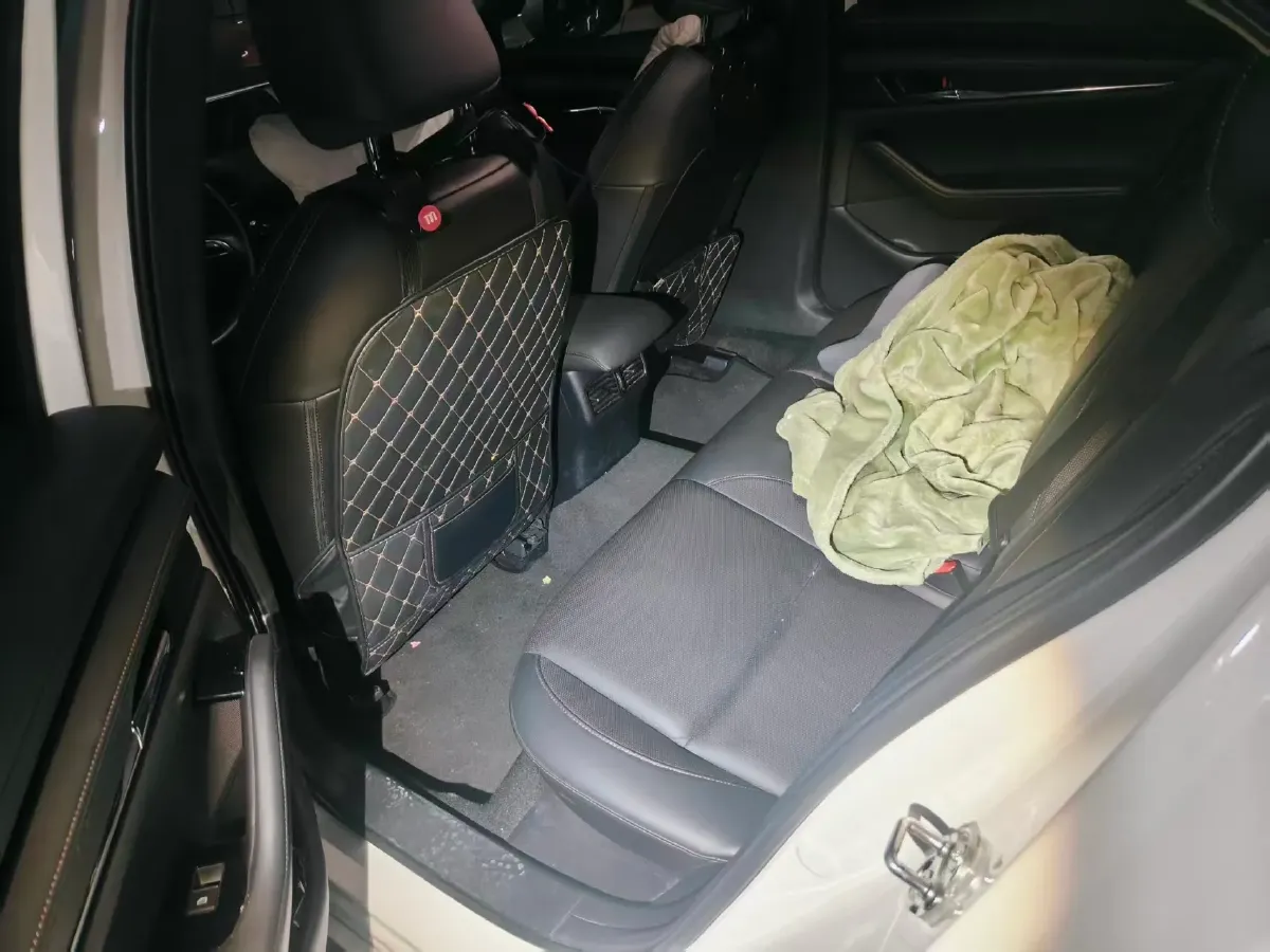 2023 Mazda 3 Axela 2.0L 158HP L4 6AT,autocango,china used car exporter,china ev exporter,chinese used car exporter,chinese used ev exporter