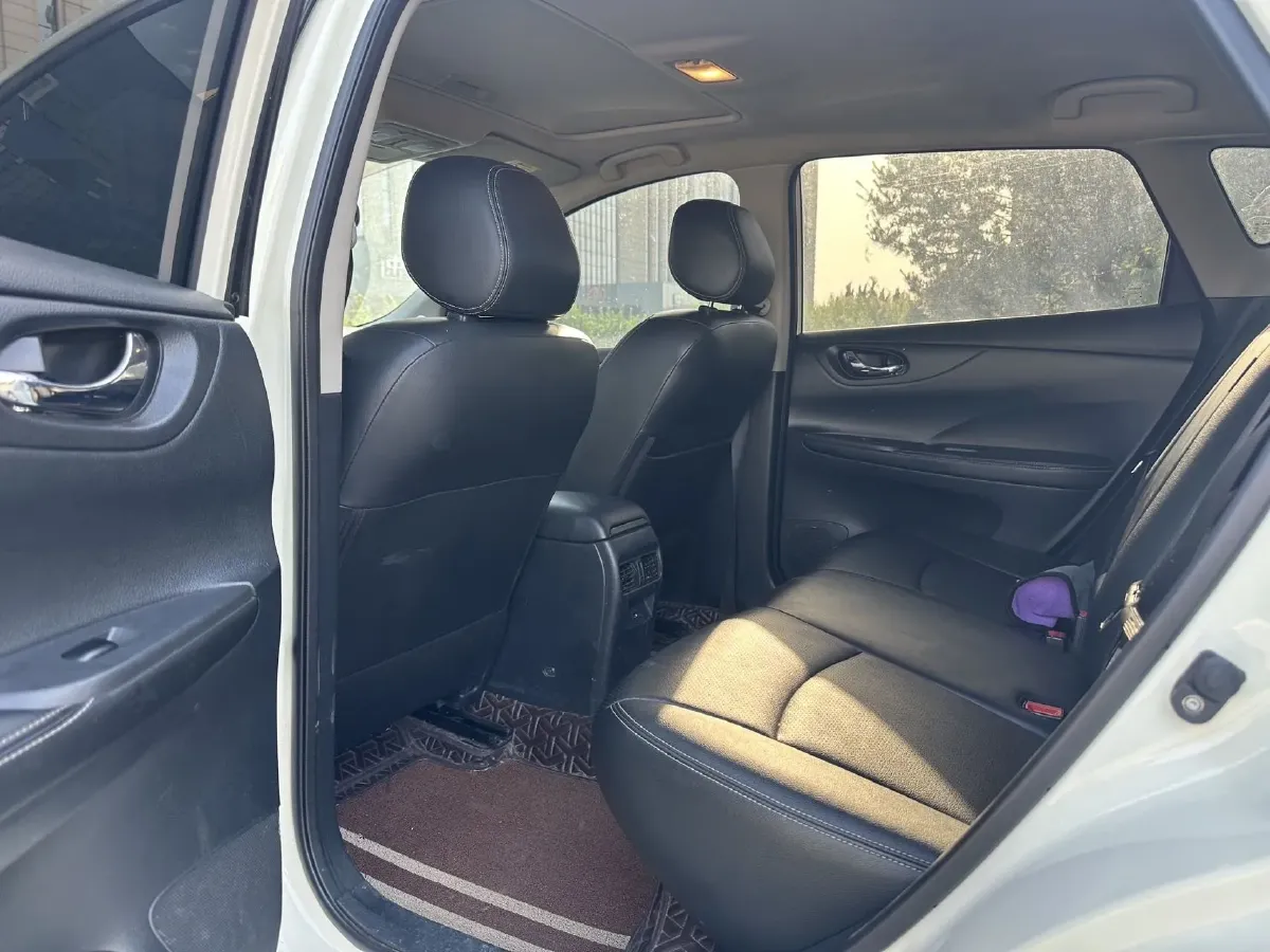 2021 Nissan Tiida 1.6L 122HP L4 CVT,autocango,china used car exporter,china ev exporter,chinese used car exporter,chinese used ev exporter