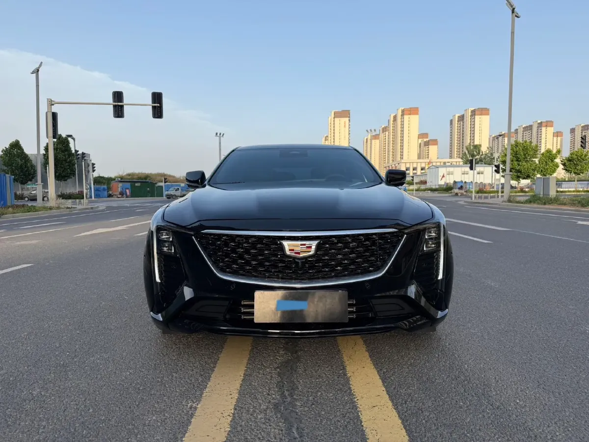 2025 Cadillac CT5 2.0T 237HP L4 10AT,autocango,china used car exporter,china ev exporter,chinese used car exporter,chinese used ev exporter