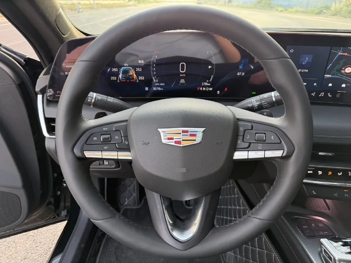 2025 Cadillac CT5 2.0T 237HP L4 10AT,autocango,china used car exporter,china ev exporter,chinese used car exporter,chinese used ev exporter